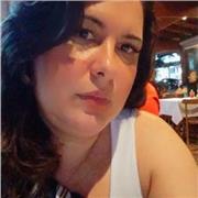 Professora particular com experiência em aulas presenciais e online para crianças, jovens, adultos e idosos
